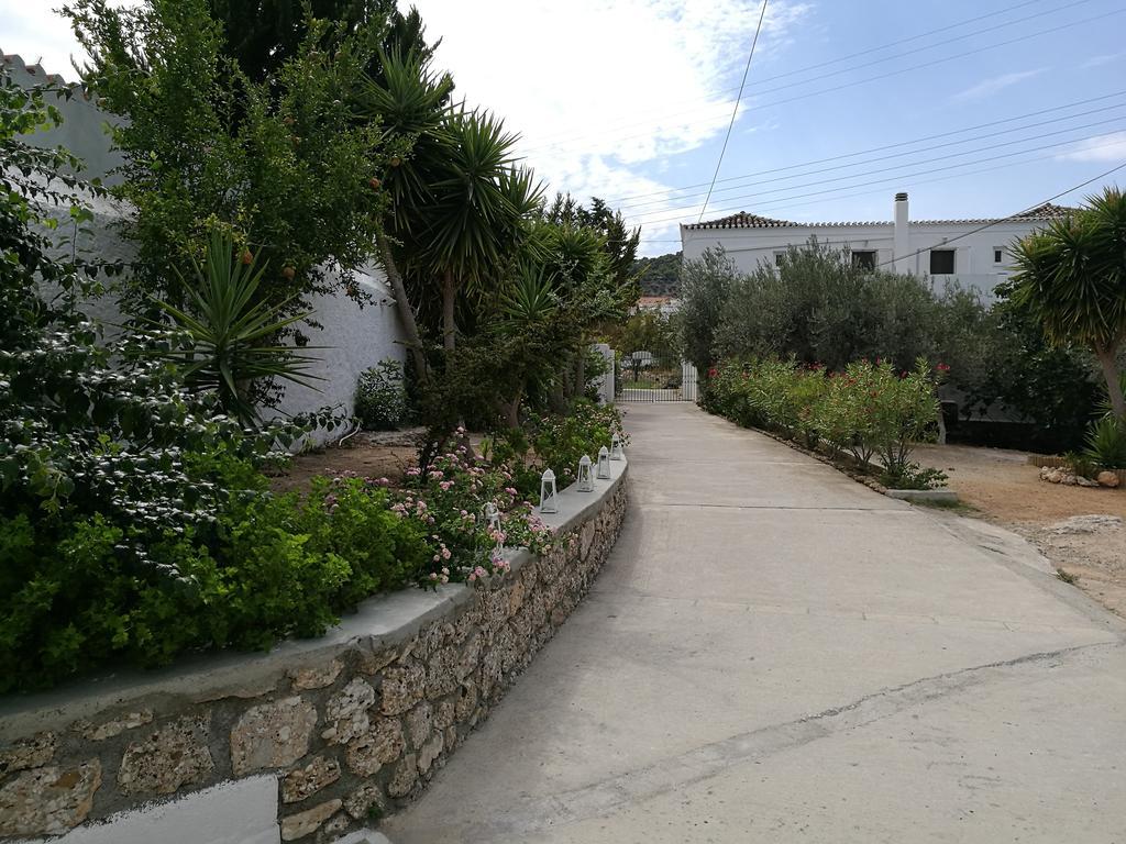 Villa Metaxa Spetses Town Екстер'єр фото