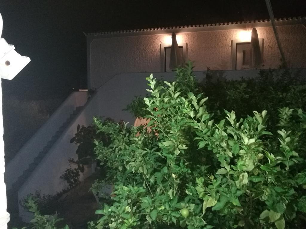 Villa Metaxa Spetses Town Екстер'єр фото